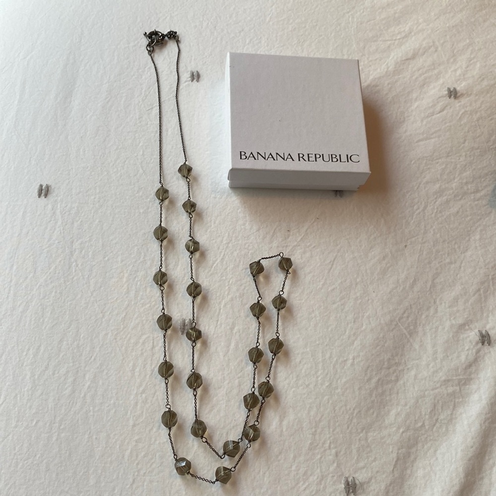 Banana Republic long necklace